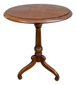 Late 20th Century Ethan Allen American Colonial Cherry Wood Side Table