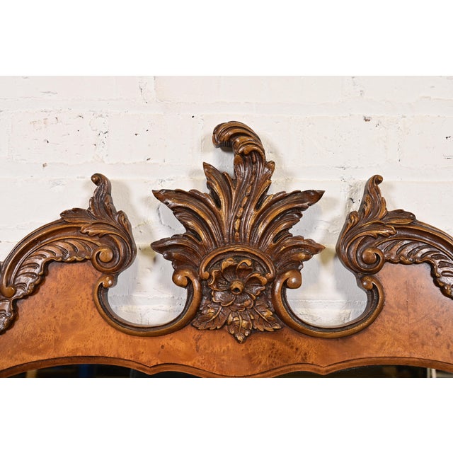 Romweber Antique French Rococo Louis XV Carved Burl Wood Framed Wall Mirror, Circa 1920s For Sale In South Bend - Image 6 of 12