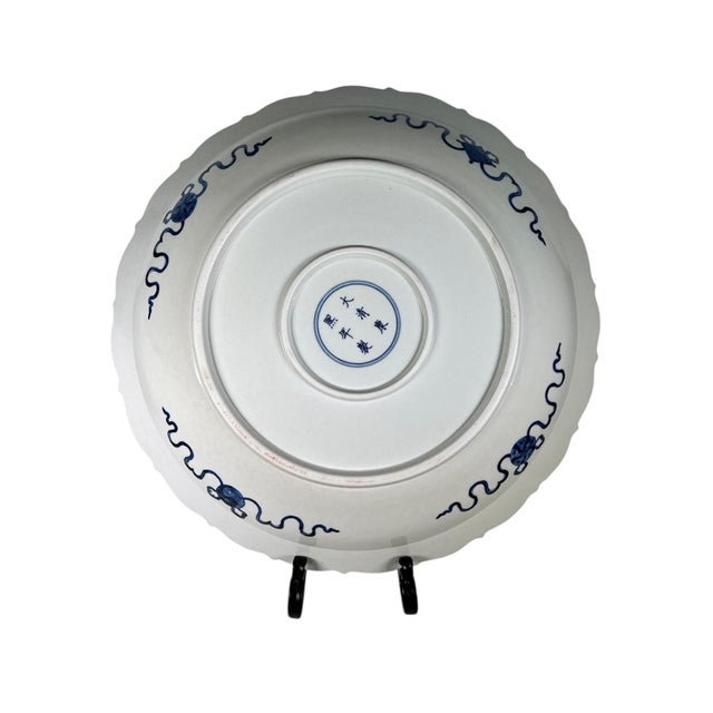 Chinese Blue and White Chargers With Scalloped Edge - A Pair For Sale - Image 10 of 12