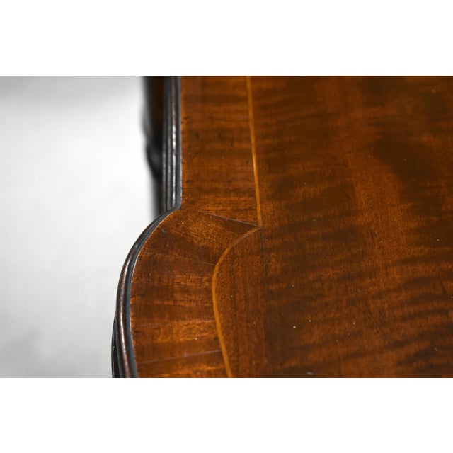 20th Century English Edwardian Flame Mahogany Serpentine Chest, 1890s For Sale - Image 6 of 10