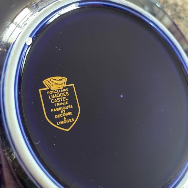 French Provincial Vintage Limoges Castel France Collector's Porcelain Plate W/ 22k Gold Trim For Sale - Image 3 of 6