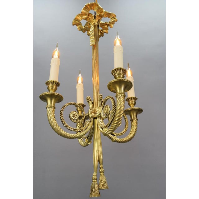 Louis XVI French Bronze Ribbon and Tassel Four-Light Chandelier, 1910s For Sale - Image 4 of 18