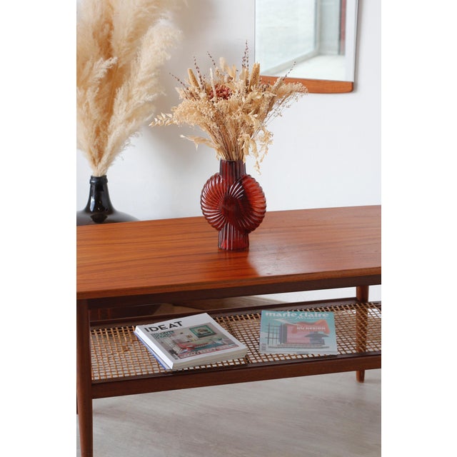Wood Danish Double-Tiered Teak Coffee Table, 1960 For Sale - Image 7 of 18