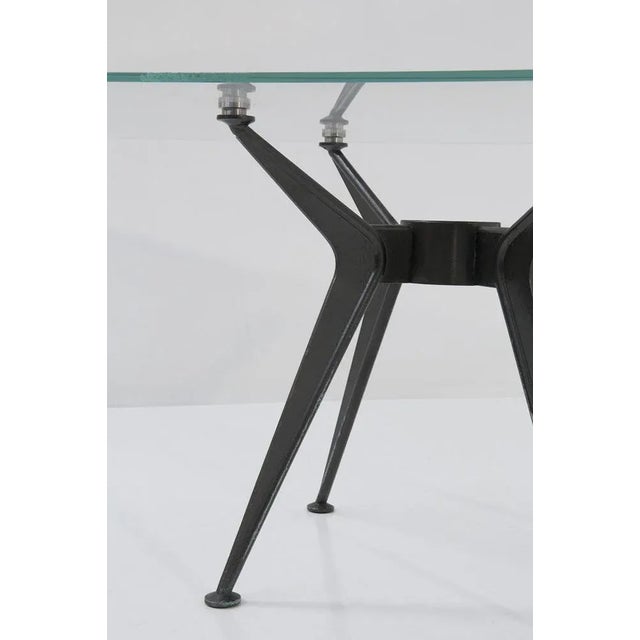 Post Modern Dining Table in Glass and Iron attributed to Norman Foster, 1979 For Sale - Image 4 of 10