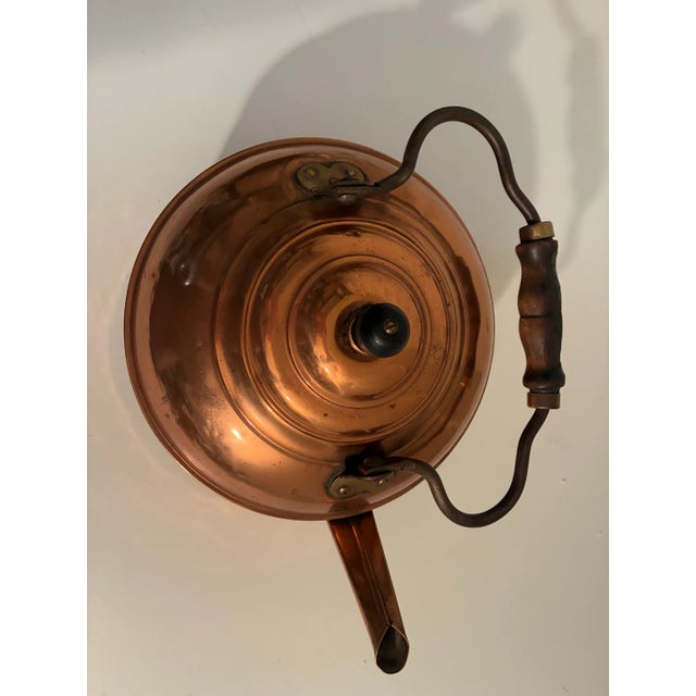 Early 20th Century Vintage Copper Tea Kettle With Turned Wood Handle - Large For Sale - Image 5 of 9