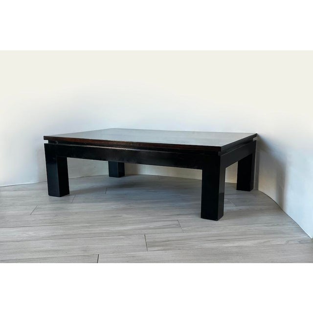 A distinctive 1950s art deco coffee table, ideal for a living room or sitting room as a side table. The coffee table is...