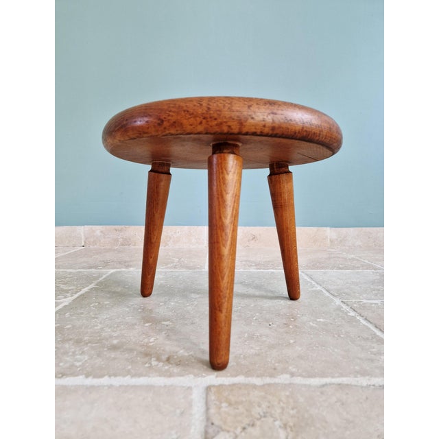 1950s Modernist Tripod Stool in Wood, 1950s For Sale - Image 5 of 12