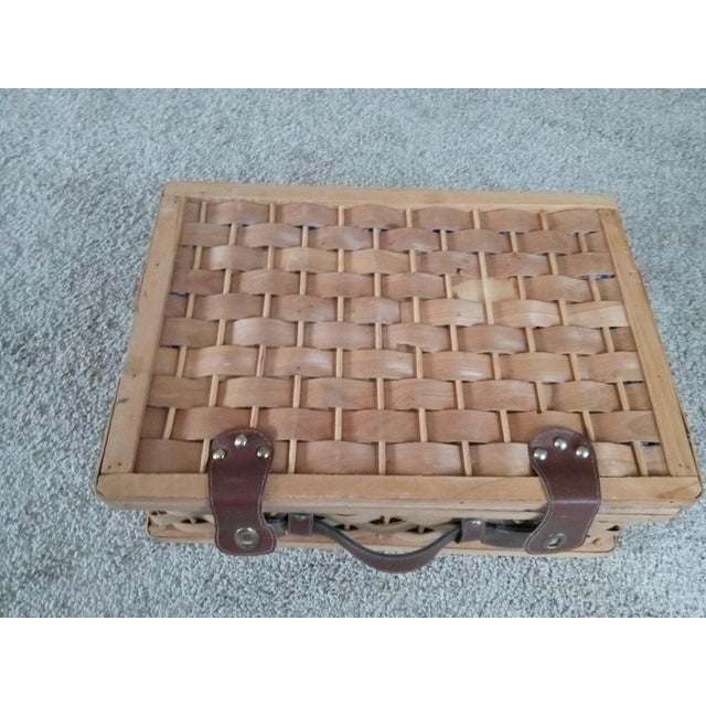 1980s Pre Owned Woven Wicker & Pine Wood Leather Strap Picnic Basket For Sale In Dallas - Image 6 of 8