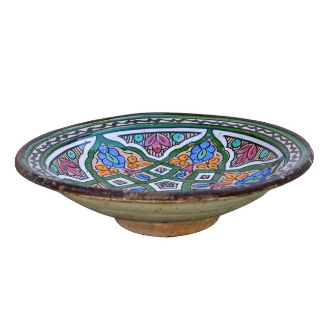 Early 20th Century Early 20th Century Arabesque-Patterned Ceramic Wall Plate For Sale - Image 5 of 7