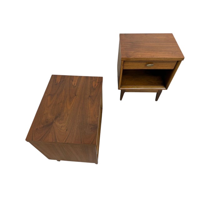 Mid-Century Modern Walnut Nightstands - Set of 2 For Sale - Image 4 of 9