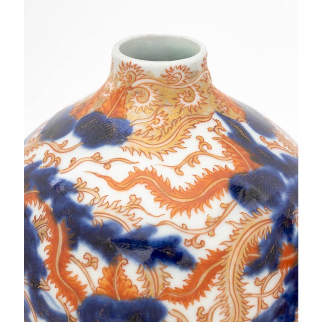 Pair of Japanese Imari Porcelain Double Gourd Vases, 19th Century For Sale - Image 4 of 8