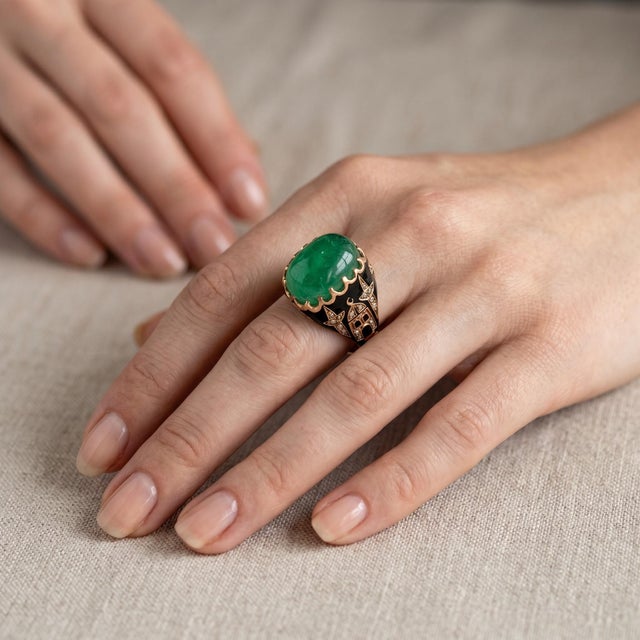 Metal Antique Ottoman Gold Ring — 12ct Natural Emerald & Diamonds | 19th Century, Size 6 For Sale - Image 7 of 8