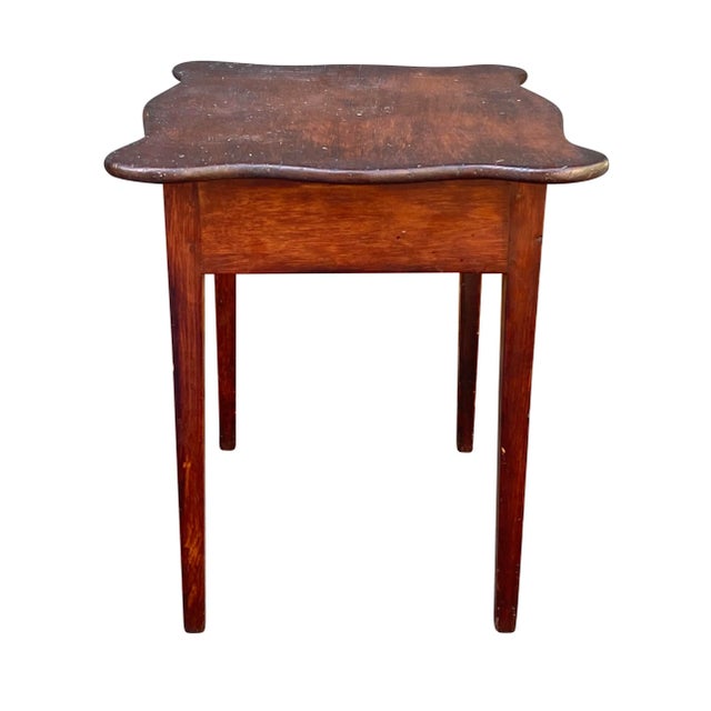 Mid 18th Century Connecticut River Valley Hepplewhite Table With Serpentine Top For Sale - Image 9 of 12