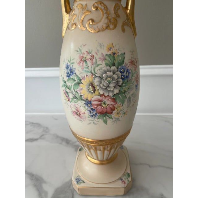 Traditional 1940s Porcelain Floral and Gold Table Lamp With New Wiring For Sale - Image 3 of 11