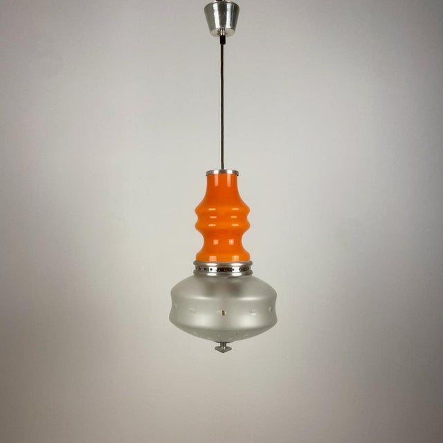 1970s Mid-Century Orange & Frosted Glass Pendant Lamp from Targetti, Italy, 1970s For Sale - Image 5 of 6