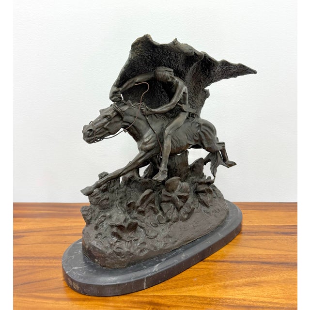Early 20th Century Vintage Large Scale Patinated Bronze Frederic Remington Sculpture on Marble Plinth For Sale - Image 5 of 7