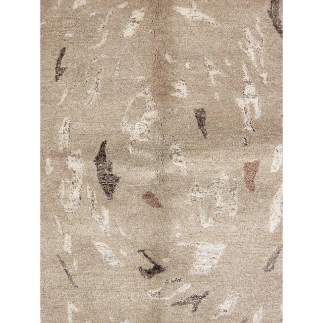 Contemporary Modern Abstract Hand-Knotted Wool & Silk Rug 5'6" X 7'10" For Sale - Image 3 of 4