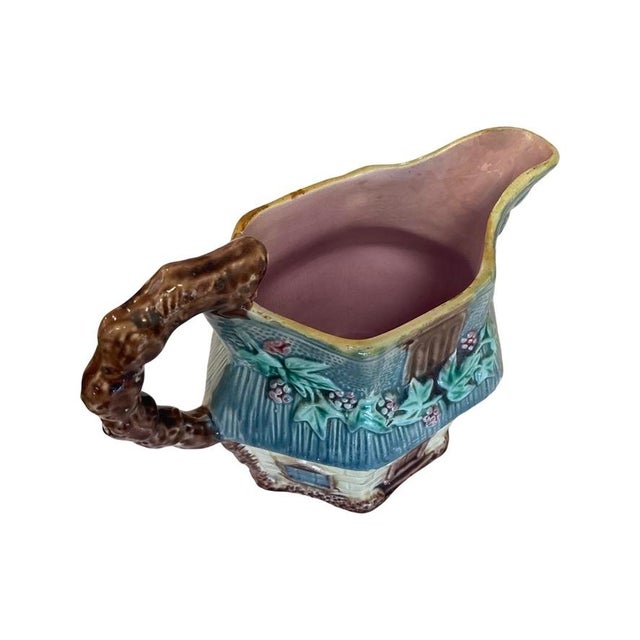 Early 20th Century Yellow and Blue Cottage Majolica Jug For Sale In Austin - Image 6 of 8
