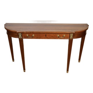 1970s Stickley English Traditional Cherry Satinwood Inlay Console Table Accent Table For Sale