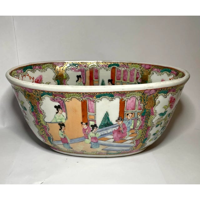 Chinoiserie Vintage Oval Famille Rose Cachepot For Sale - Image 3 of 8