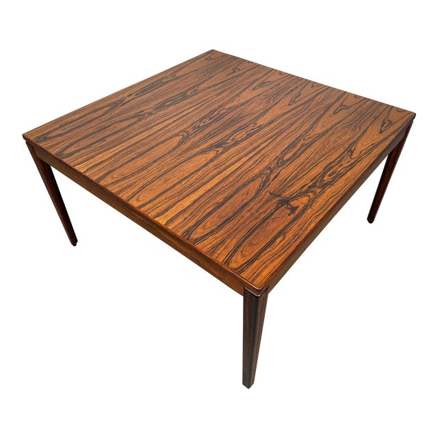 Mid-Century Modern Danish Rosewood Coffee Table For Sale