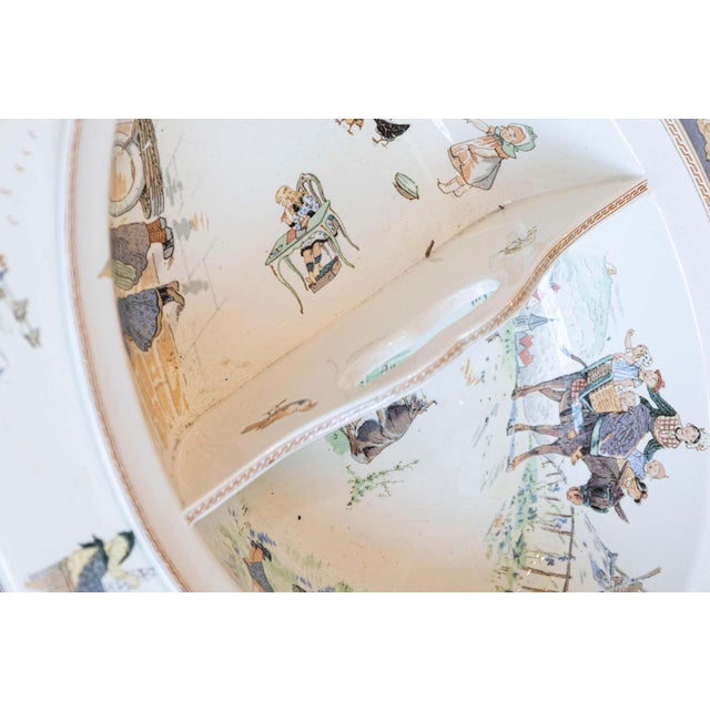 French French Sarreguemines Late 19th Century Miniature Sink with Pastoral Scenes For Sale - Image 3 of 11