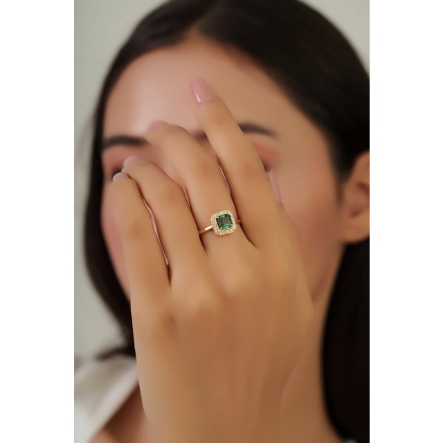 1.22ct Green Tourmaline & Diamond Vintage Ring Size 6 in 14k Yellow Gold For Sale - Image 10 of 14
