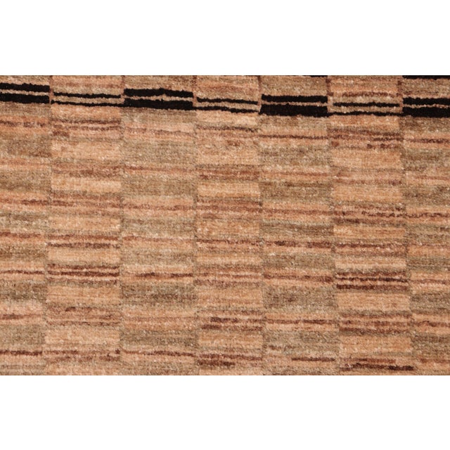 Bohemian Gabbeh Tan/Brown Wool Rug - 7'10'' X 9'8'' For Sale In New York - Image 6 of 10
