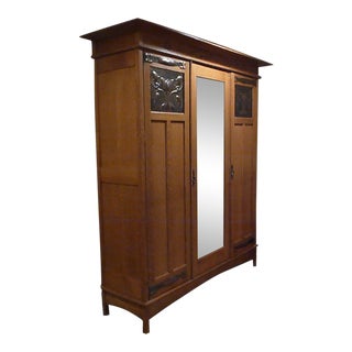 20th Century Arts and Crafts Oak Wardrobe For Sale