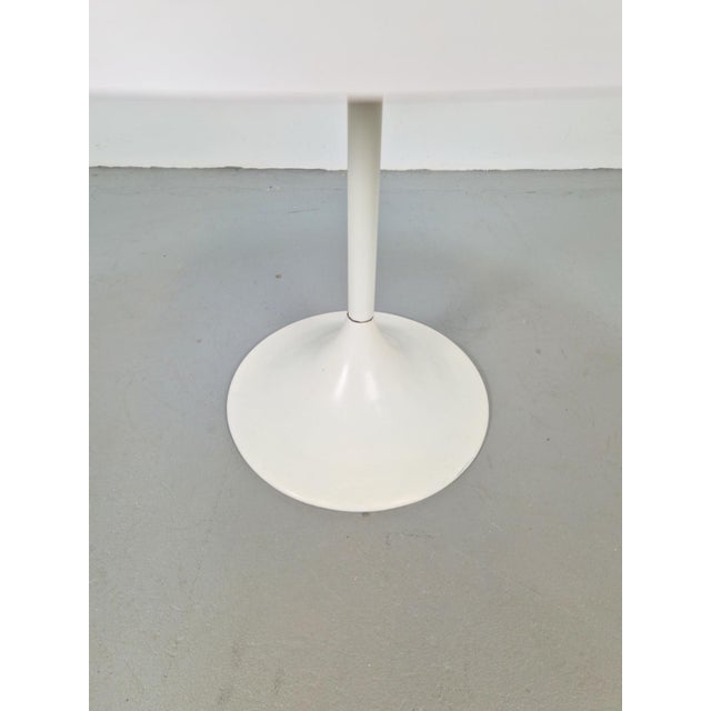 Blue Vintage Tulip Chairs and Dining Table in the style of Eero Saarinen, 1970s, Set of 5 For Sale - Image 8 of 17