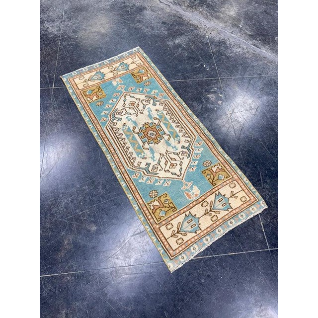 Turkish Mini Rug Oriental Hand Knotted Vintage Rug 1'7" x 3'8" #17904 For Sale In Houston - Image 6 of 8