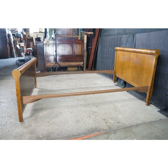 Antique 19th Century Late Victorian Quartersawn Oak Double Full Size Sleigh Bed For Sale - Image 17 of 18