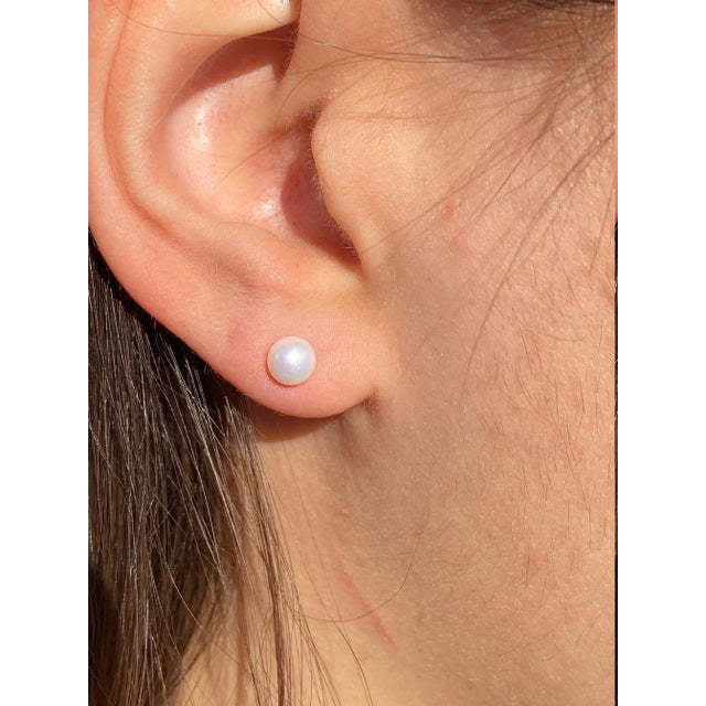 Contemporary 14K Yellow Gold Pearl Stud Earrings, 2 Pieces For Sale - Image 3 of 3