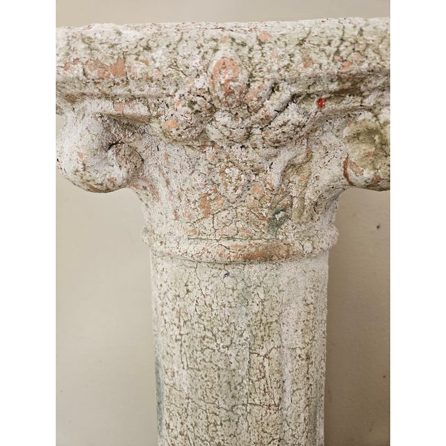 A wonderful vintage Pedestal fluted Column with subtle faux aged finish. A great decorative accessory.