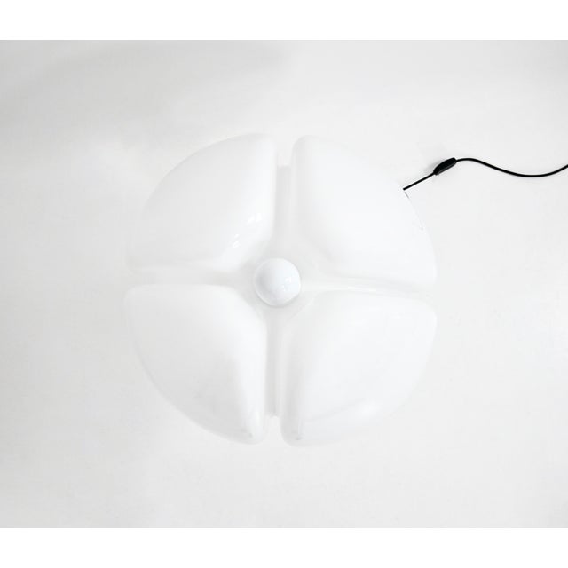 White Pipistrello Table Lamp by Gae Aulenti for Martinelli Luce, 1990s For Sale - Image 9 of 15