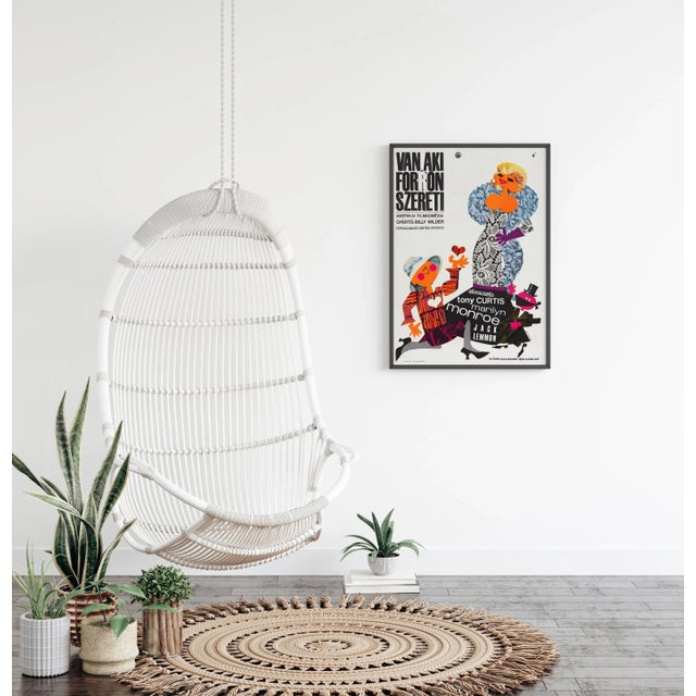 Postmodern "Some like It Hot" Original Vintage Movie Poster, Hungarian, 1965 For Sale - Image 3 of 4