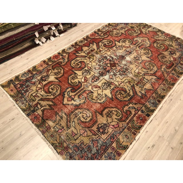 Red Home Living Accent Traditional Rug- 4′8″ × 7′4″ For Sale - Image 8 of 11