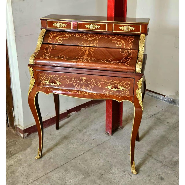 French Louis XV Roll Top Secretary Desk – Marquetry Writing Desk With Bronze Ormolu Mounts For Sale - Image 3 of 3