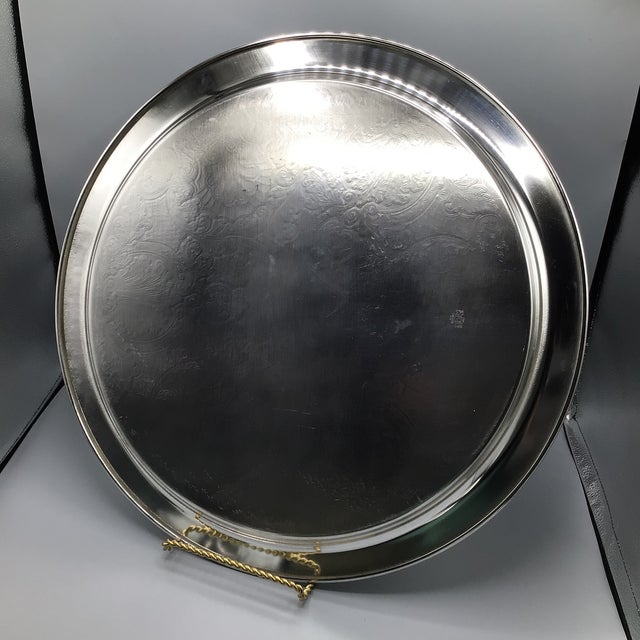 Monogramable silver plated Oneida Castle Court pedestal punch bowl with large under platter , 2 ladles and 12 punch cups....