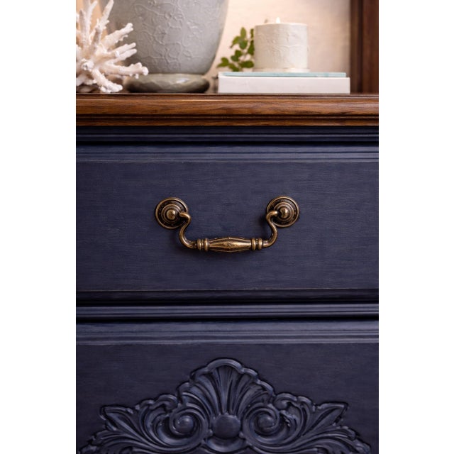 Late 20th Century Pair of Solid Wood Navy Blue Nightstands With Carved Shell Drawer & Walnut Tops For Sale - Image 12 of 12