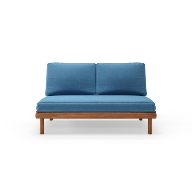 Mid-Century Modern Rishon Teak Outdoor Love Seat - Canvas Sapphire Blue For Sale - Image 3 of 5