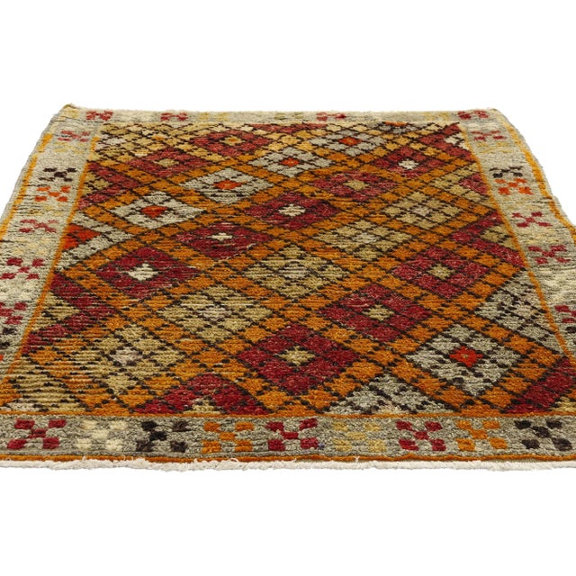 Mid-Century Modern Vintage Turkish Oushak Rug - 03'04 X 04'10 For Sale - Image 3 of 9
