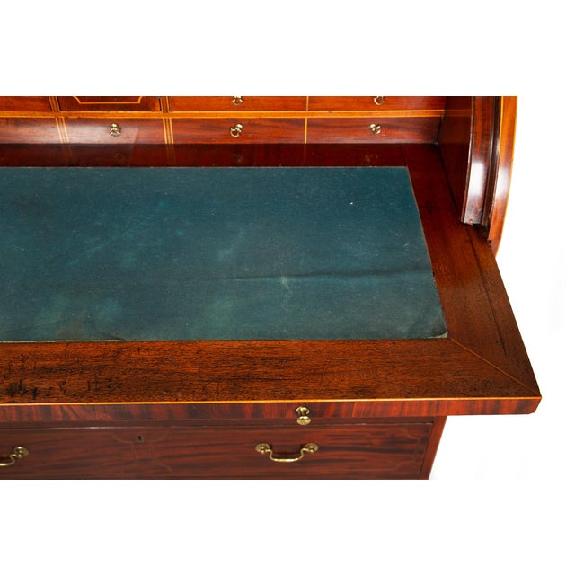Rare American Federal Mahogany Cylinder Desk, Baltimore or Annapolis Ca. 1800 For Sale - Image 13 of 18