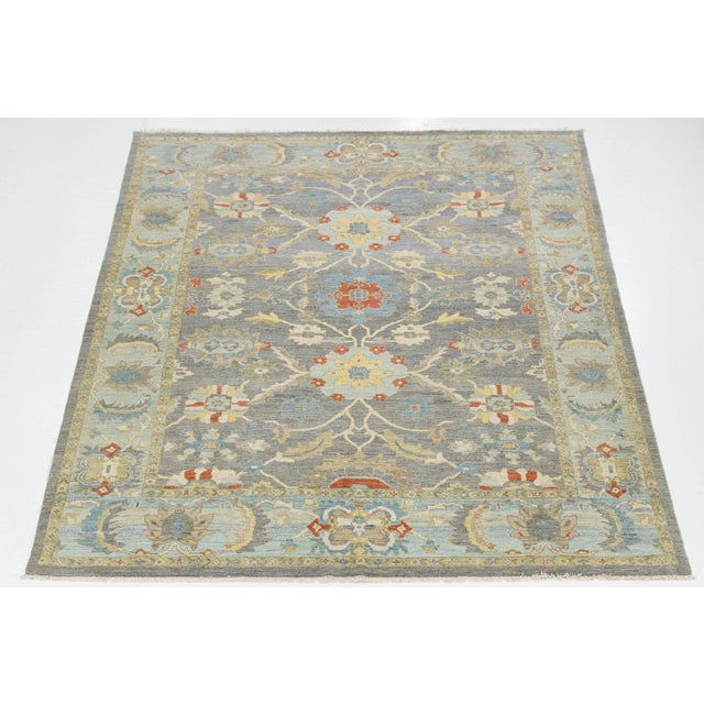 Textile Modern Sultanabad Wool Area Rug – Floral Medallion Design – Muted Grey For Sale - Image 7 of 11