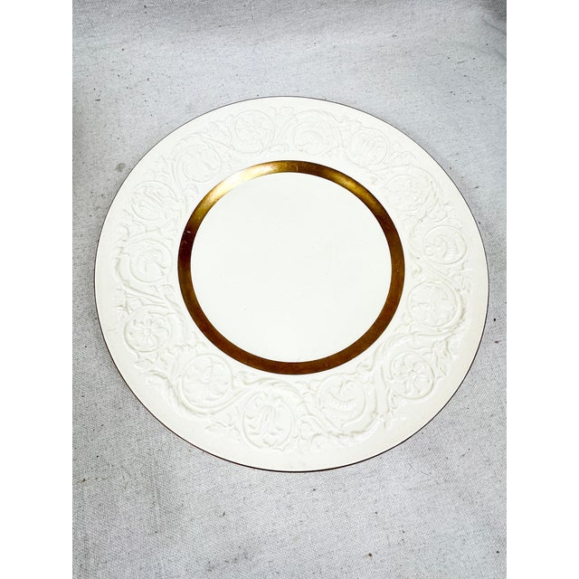Traditional Vintage Wedgwood Patrician Dinner Plates-Set of 11 For Sale - Image 3 of 10