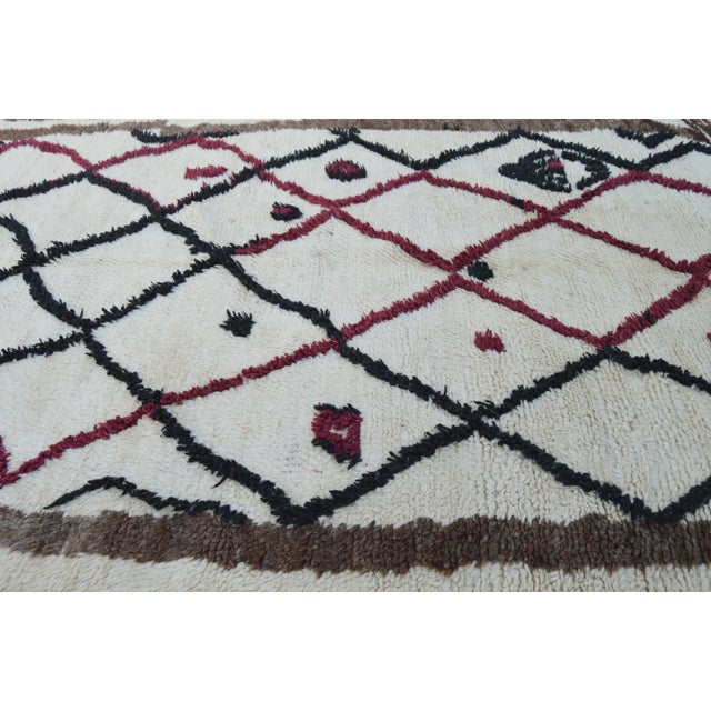 Taupe Mid 20th Century Vintage Moroccan Rug - 8' X 4'8'' For Sale - Image 8 of 10