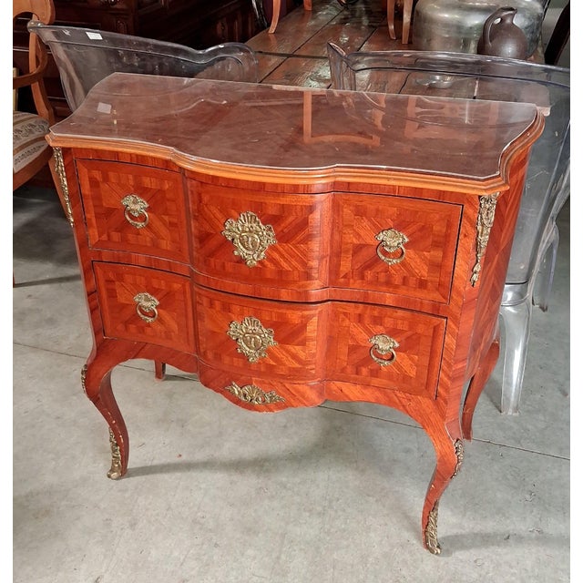 Louis XV Style Bombé Commode in Marquetry and Gilt Bronze For Sale - Image 5 of 6
