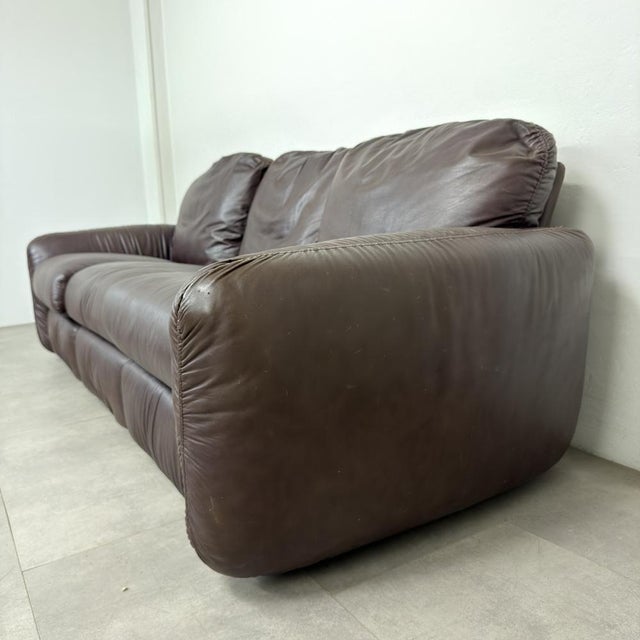 1970s Leather Sofa by Arrigo Arrigoni for Busnelli, Italy, 1970s For Sale - Image 5 of 17