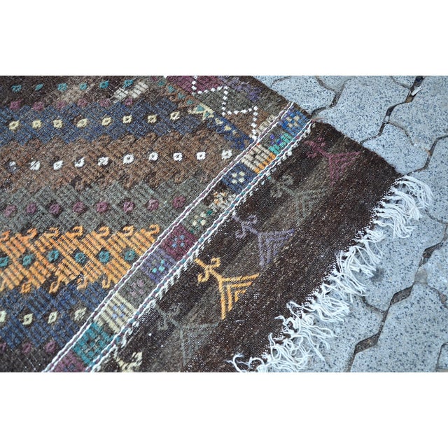 1960s Home Living Vintage Turkish Kilim Rug For Sale - Image 10 of 11