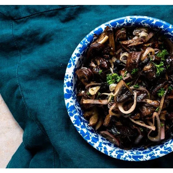 Crow Canyon Home Splatterware, 8" Flat Salad Plates in Blue & White - Set of 4 For Sale In San Francisco - Image 6 of 7